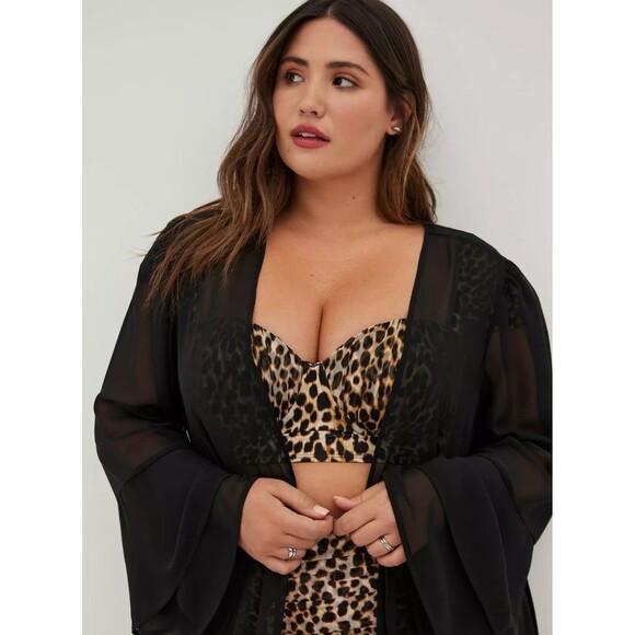 NWT Torrid Maxi Chiffon Ruffle Hem Bell Sleeve Coverup Kimono 3X 22-24 Plus - Picture 3 of 5